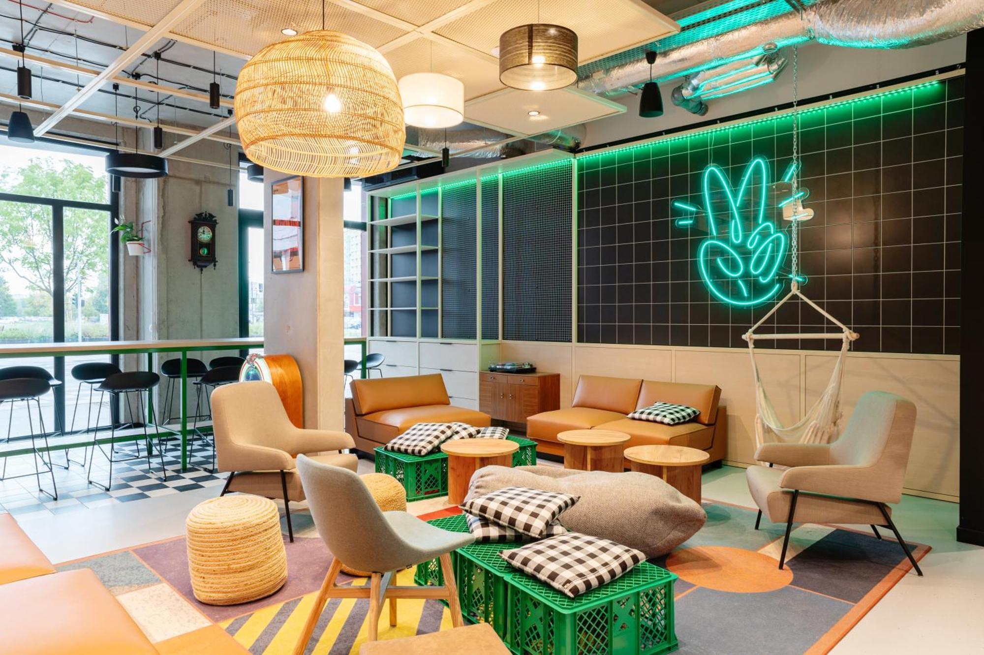 Chillout Dorm Warszawa Aparthotel Ngoại thất bức ảnh