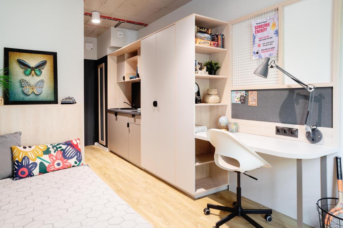 Chillout Dorm Warszawa Aparthotel Ngoại thất bức ảnh